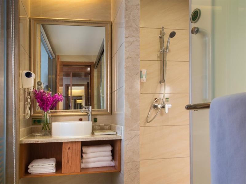 Vienna International Hotel Shenzhen Longgang Lilang 외부 사진